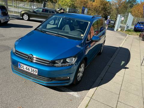 Volkswagen Touran 2021 z Danii