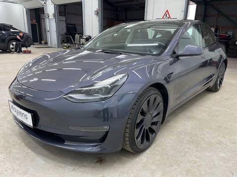 Tesla Model 3 2022 z Danii