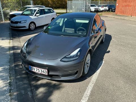 Tesla Model 3 2020 z Danii