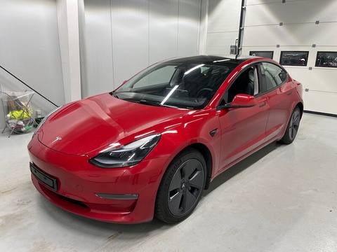 Tesla Model 3 2023 z Danii