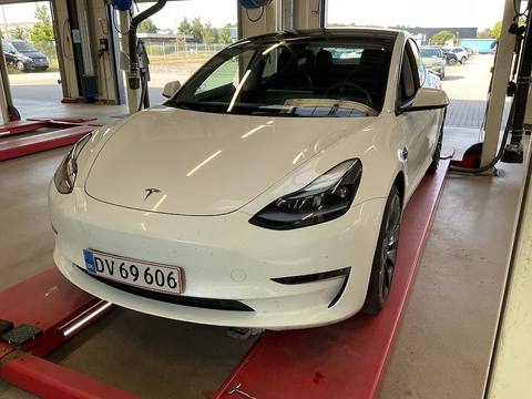 Tesla Model 3 2023 z Danii