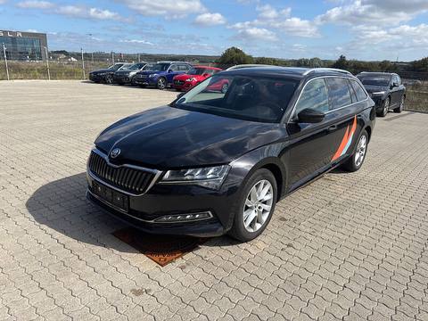 Skoda Superb 2023 z Danii