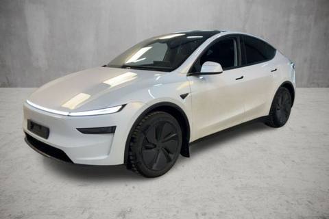 Tesla Model Y 2025 z Danii