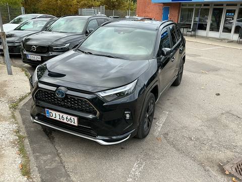 Toyota RAV4 2022 z Danii