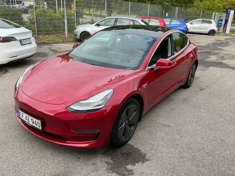 Tesla Model 3 2020 z Danii
