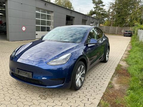 Tesla Model Y 2023 z Danii